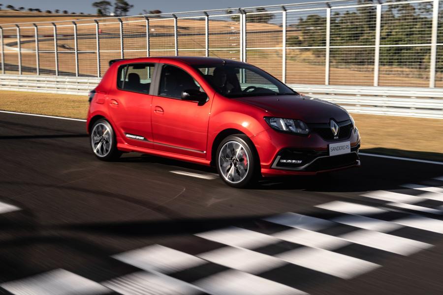  Renault Sandero R.S. 2019 года  (фото 20 из 49)